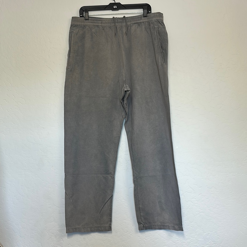YZY Men's Gray lounge Pants NWOT